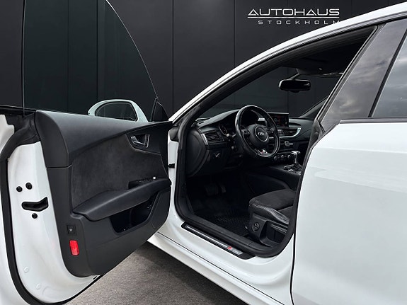 Audi A7 8 of 22