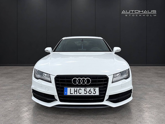 Audi A7 2 of 22