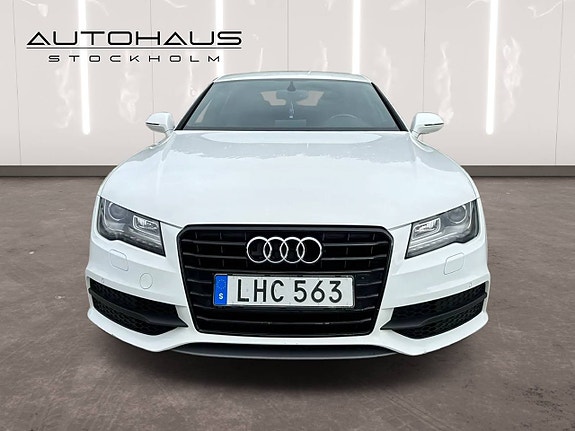 Audi A7 2 of 22
