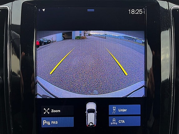 Volvo XC60 15 of 21