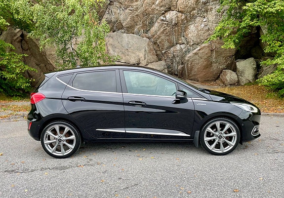 Ford Fiesta 3 of 8