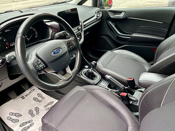 Ford Fiesta 5 of 8