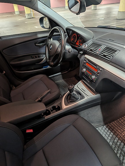 BMW 118d 10 of 23