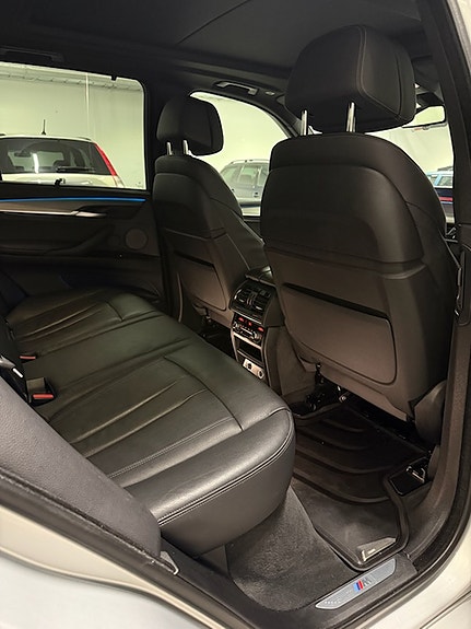 BMW X5 8 of 14