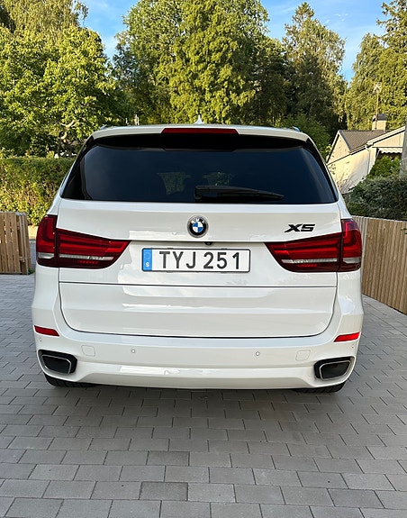 BMW X5 5 of 11