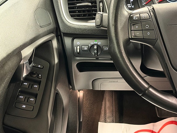 Volvo V40 11 of 25