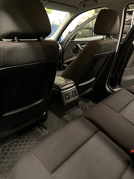 BMW 318i 10 of 23