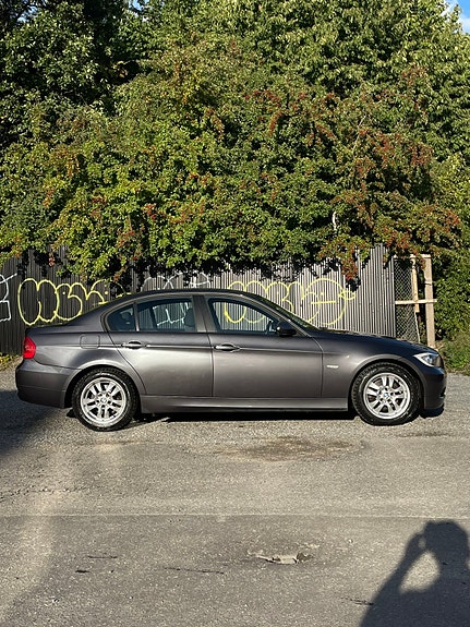 BMW 318i 21 of 23