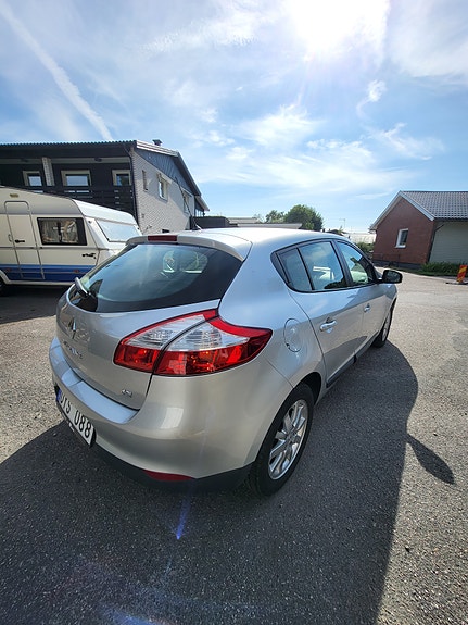 Renault Megane III 2 of 6