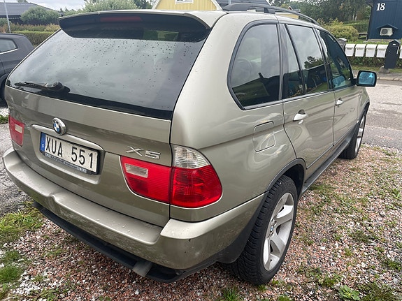 BMW X5 11 of 12