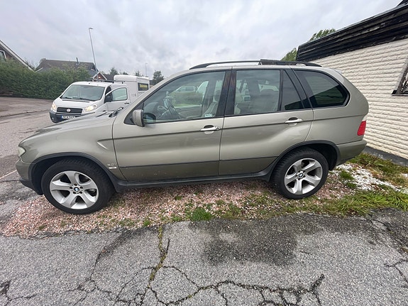 BMW X5 8 of 12