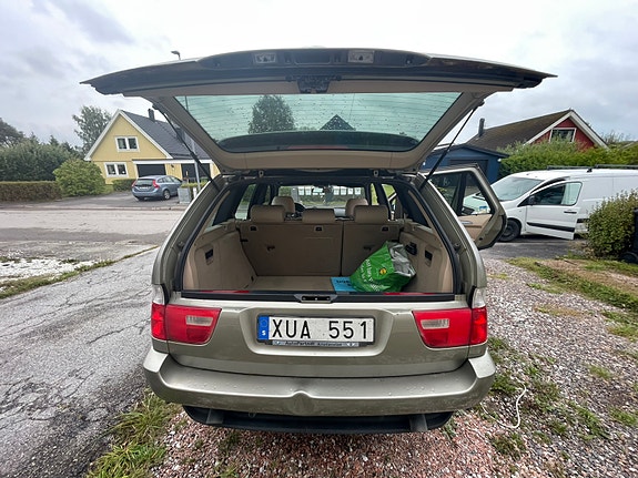 BMW X5 12 of 12