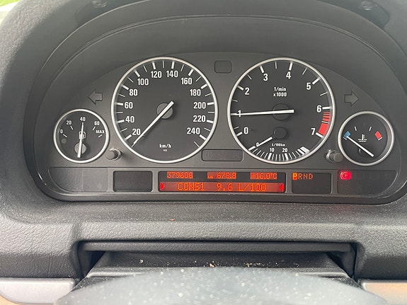 BMW X5 3 of 12