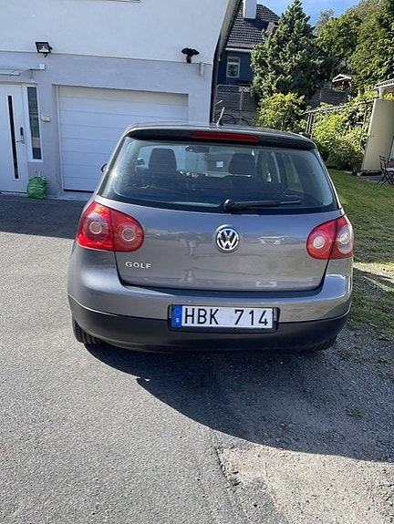Volkswagen Golf V 3 of 6