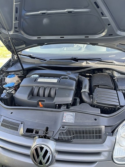 Volkswagen Golf V 6 of 6