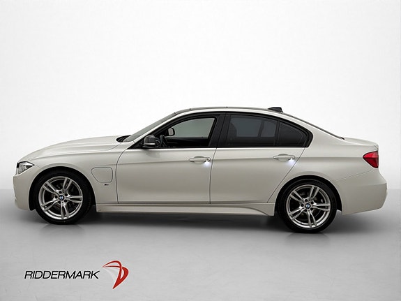 BMW 330e 4 of 30