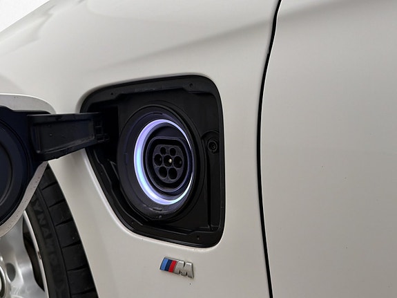 BMW 330e 8 of 30