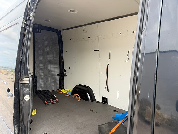 Volkswagen Crafter 35 9 of 9