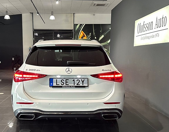 Mercedes-Benz C300 de 5 of 18