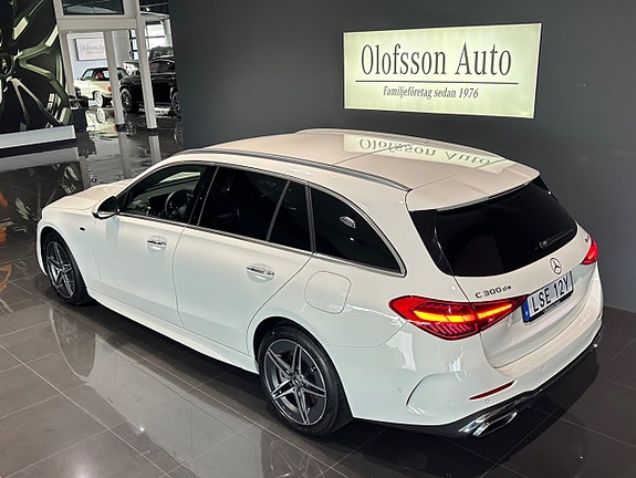 Mercedes-Benz C300 de 4 of 18