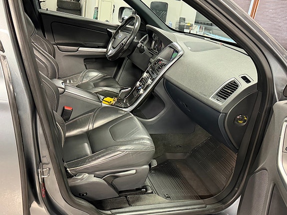 Volvo XC60 21 of 24