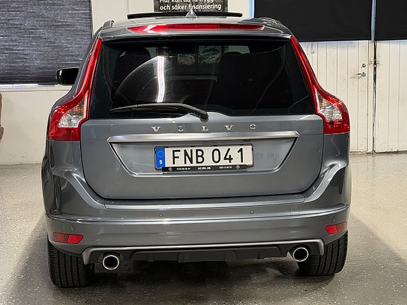Volvo XC60 8 of 24