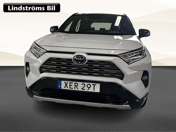 Toyota RAV4 9 of 19
