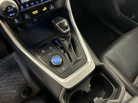 Toyota RAV4 18 of 19