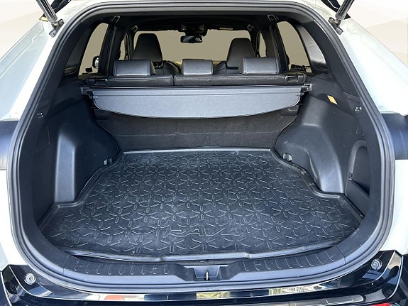 Toyota RAV4 13 of 19