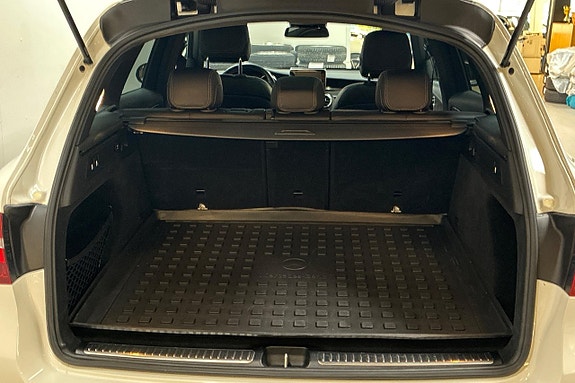 Mercedes-Benz GLC220 d 10 of 26