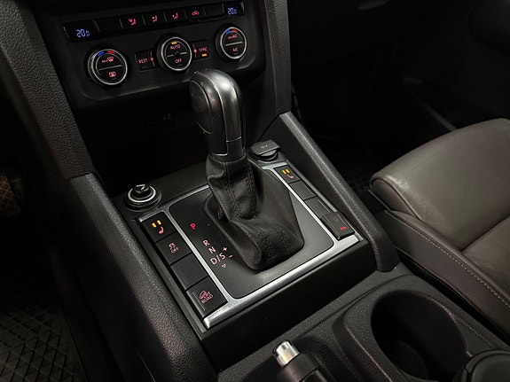Volkswagen Amarok 23 of 24