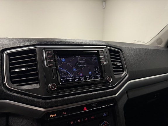 Volkswagen Amarok 20 of 24