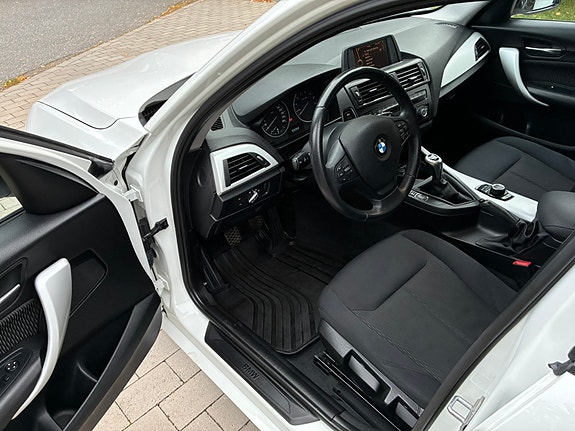 BMW 116i 8 of 9