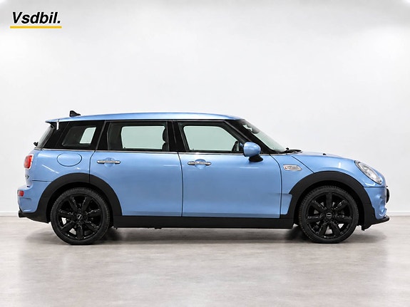 MINI Clubman Cooper SD 4 of 25