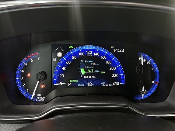 Toyota Corolla 15 of 19