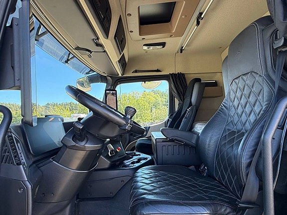 Mercedes-Benz ACTROS Brädgårdsbil, Lågmilad, kranbil, Hiab 11 of 12