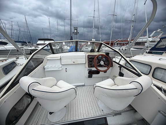 Fjord 21 weekender 1985 med nyare motor 6 of 23