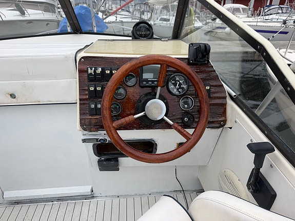 Fjord 21 weekender 1985 med nyare motor 4 of 23