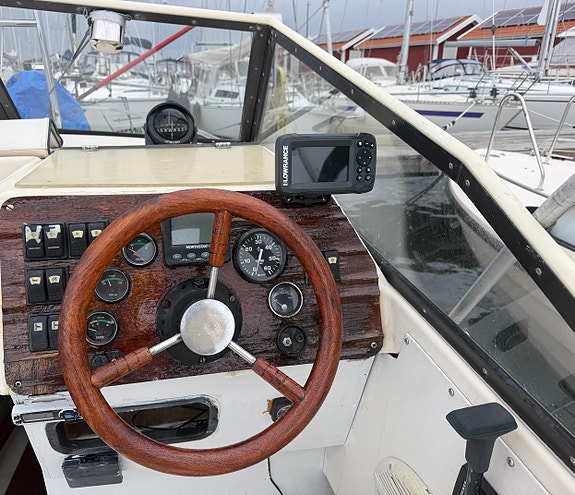 Fjord 21 weekender 1985 med nyare motor 22 of 23