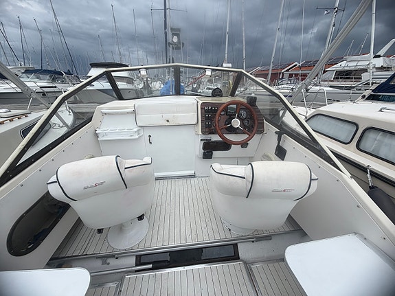Fjord 21 weekender 1985 med nyare motor 8 of 23