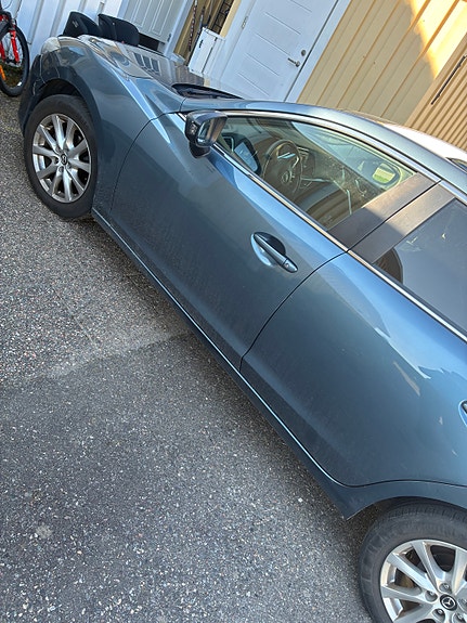 Mazda 6 4 of 8