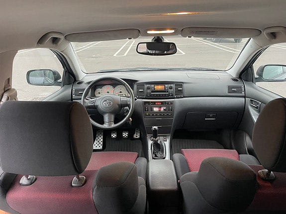 Toyota Corolla 5 of 7
