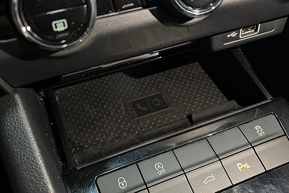 Skoda Octavia Scout 23 of 26