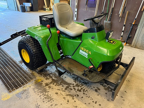 Bunkerkratta John Deere 1200A 3 of 6