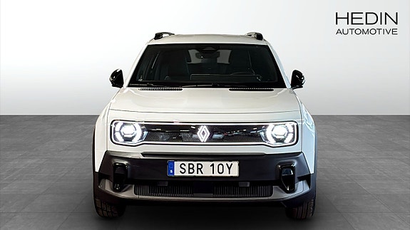 Renault 4 E-Tech 8 of 12