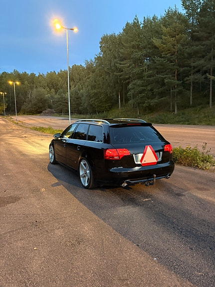 Audi A4 4 of 7