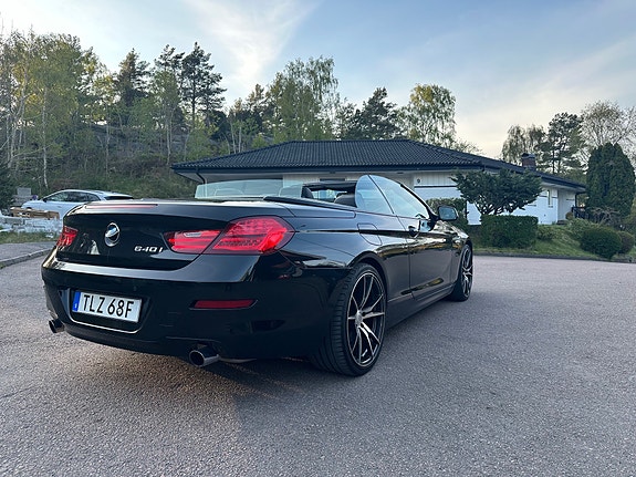 BMW 640i 2 of 12