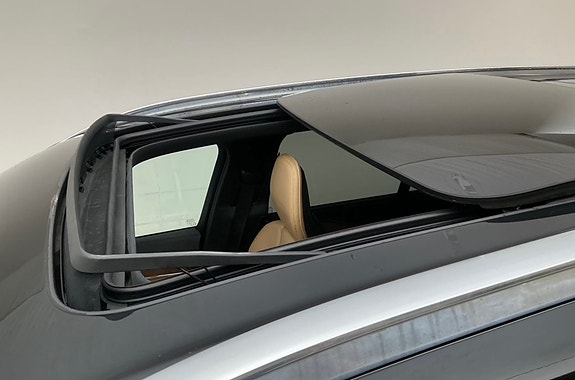 Volvo XC90 7 of 8