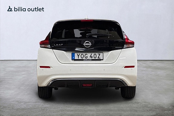 Nissan Leaf 7 of 28