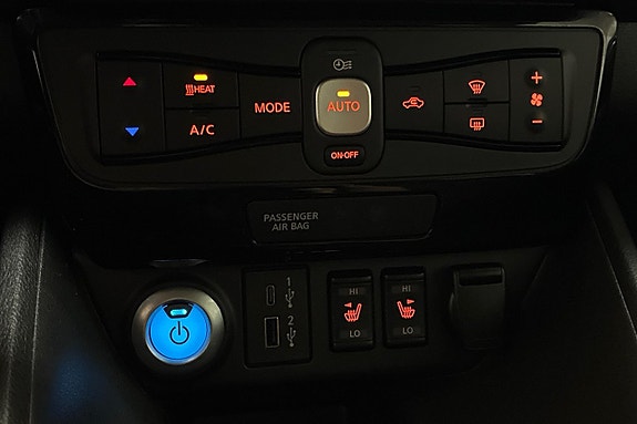 Nissan Leaf 26 of 28